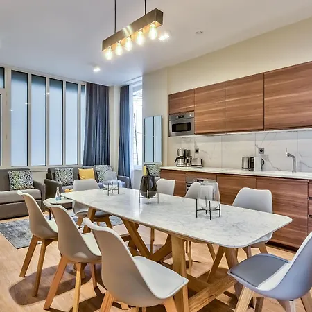 Urbanflat 77 - Large Located In The Center